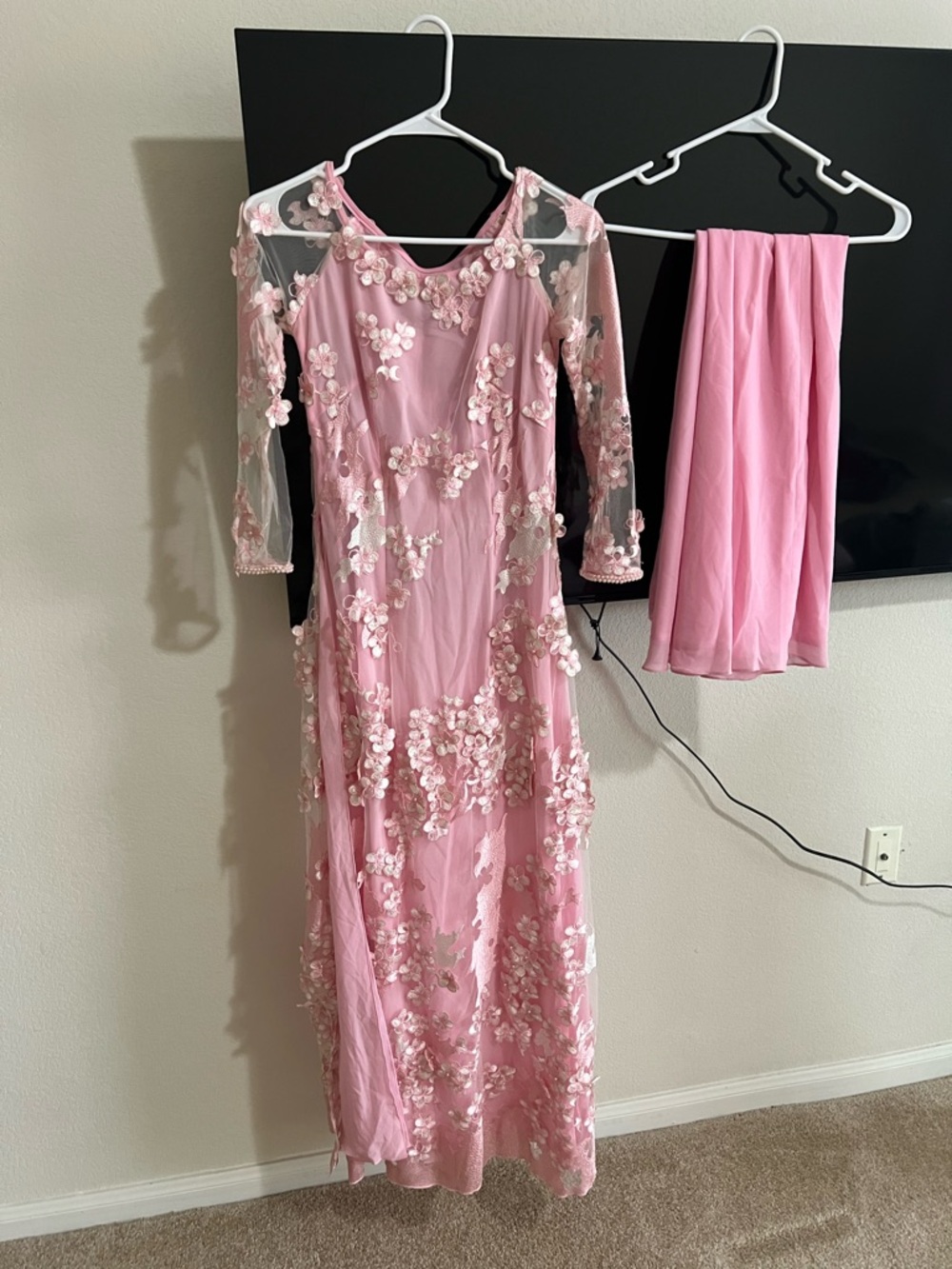 Vietnamese Long Dress Ao Dai & Pants